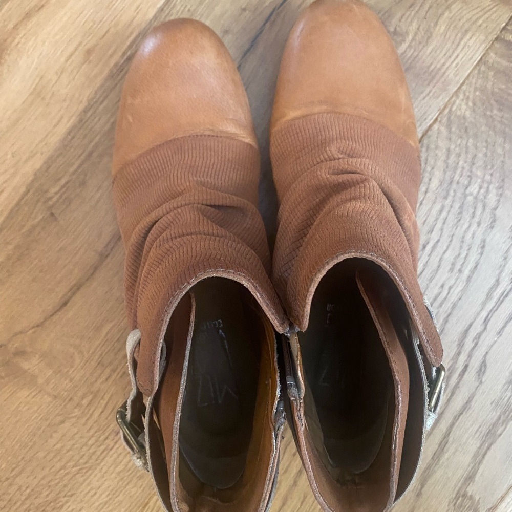 Miz Mooz leather bootie sz 40